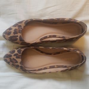Old Navy Pointy Cheetah Flats